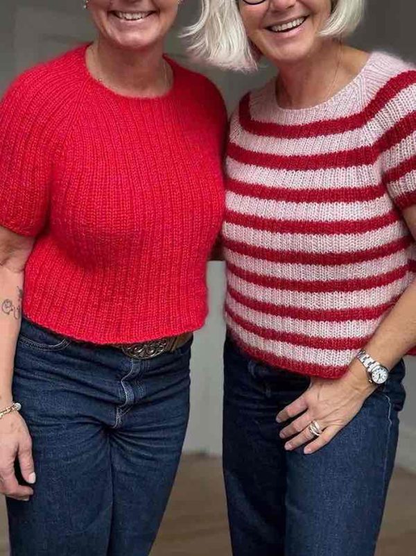 Felicity Blouse ensfarvet (korte ærmer) fra Ãnling, No 4 + silk mohair strikkekit